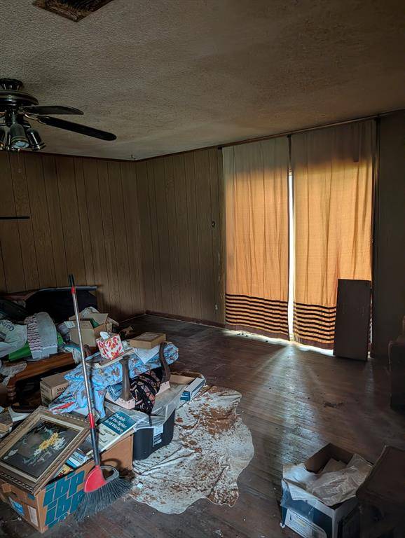 602 Avenue H, Blanket, TX 76432