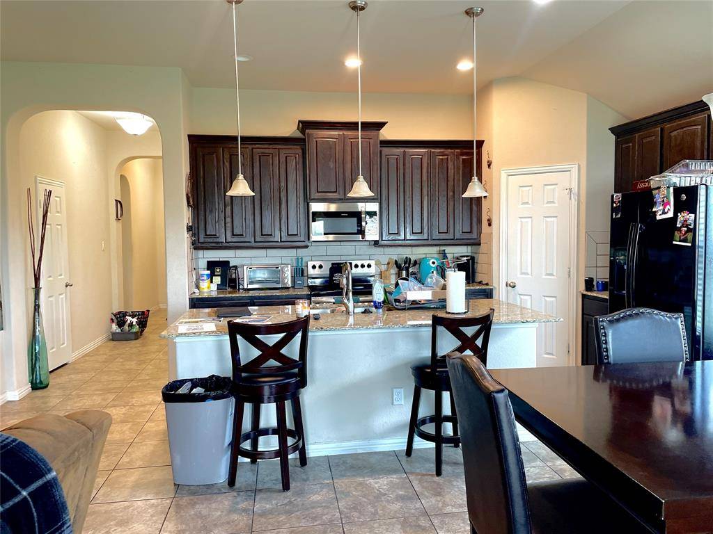 6174 Baggins Street, Fort Worth, TX 76179