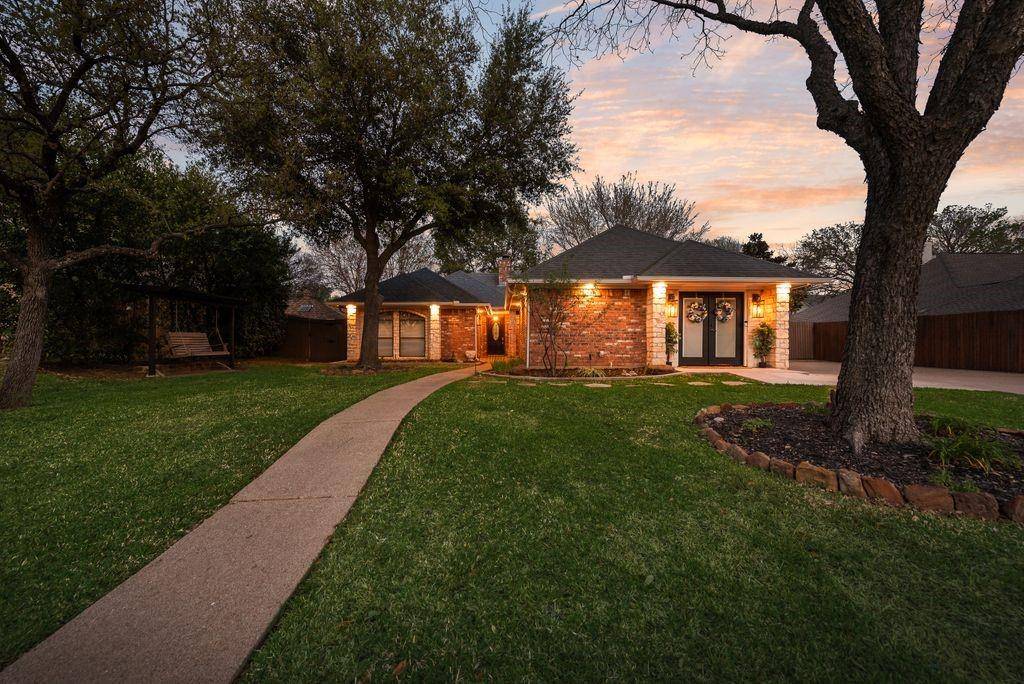1032 Pebble Beach Drive, Mansfield, TX 76063