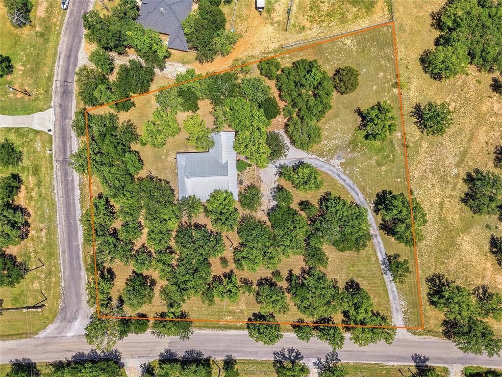 1528 Tidwell Road, Brock, TX 76087