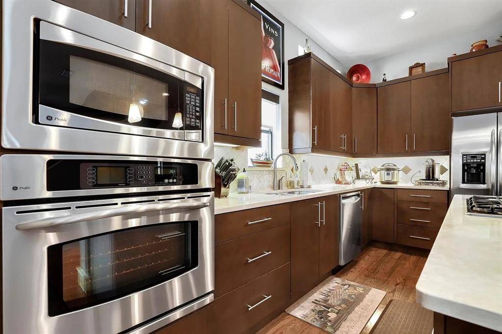 2121 Albany Street, Dallas, TX 75201