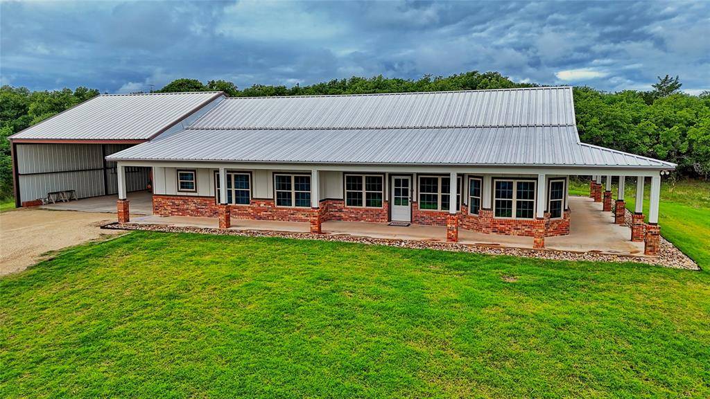 2930 N Greenbrier Road, Nocona, TX 76255