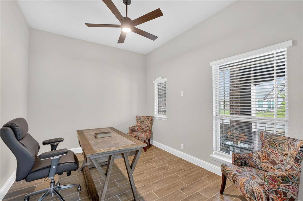 326 Atlas Cedar Drive, Glenn Heights, TX 75154