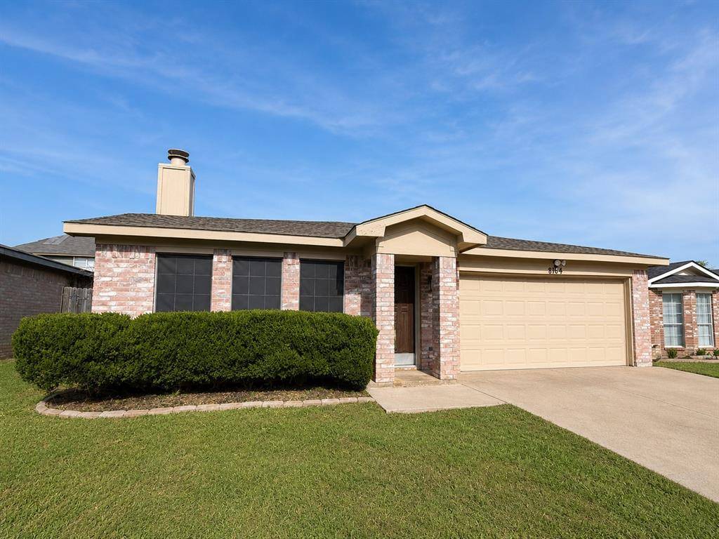 8104 Iris Circle, Fort Worth, TX 76137