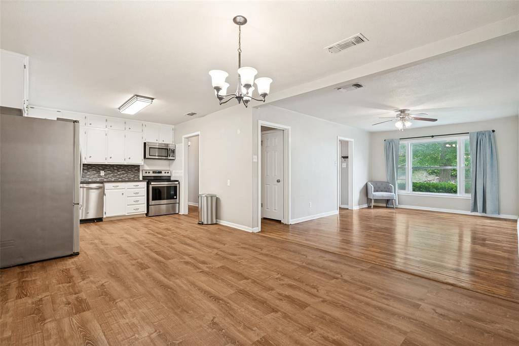 1316 Eastview Drive, Weatherford, TX 76086