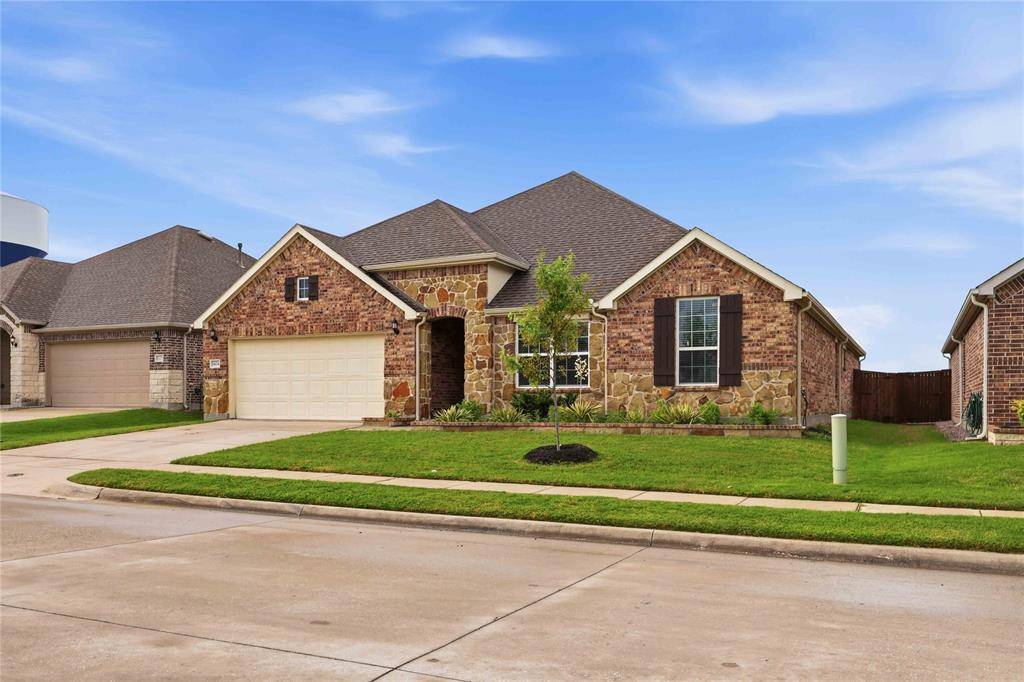 1424 Millican Lane, Aubrey, TX 76227