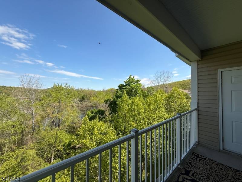 9411 Warrens Way, Wanaque Boro, NJ 07465