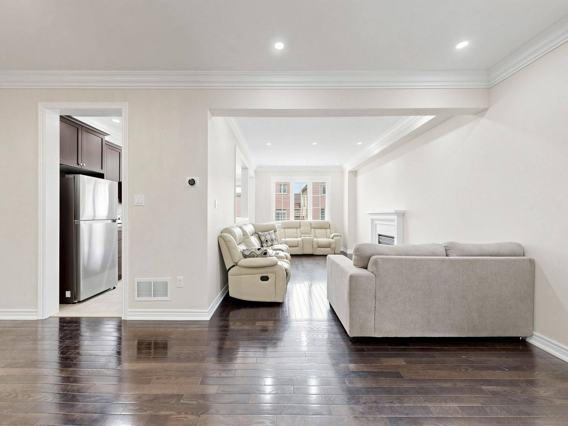 61 Campwood CRES, Brampton, ON L6P 3S8