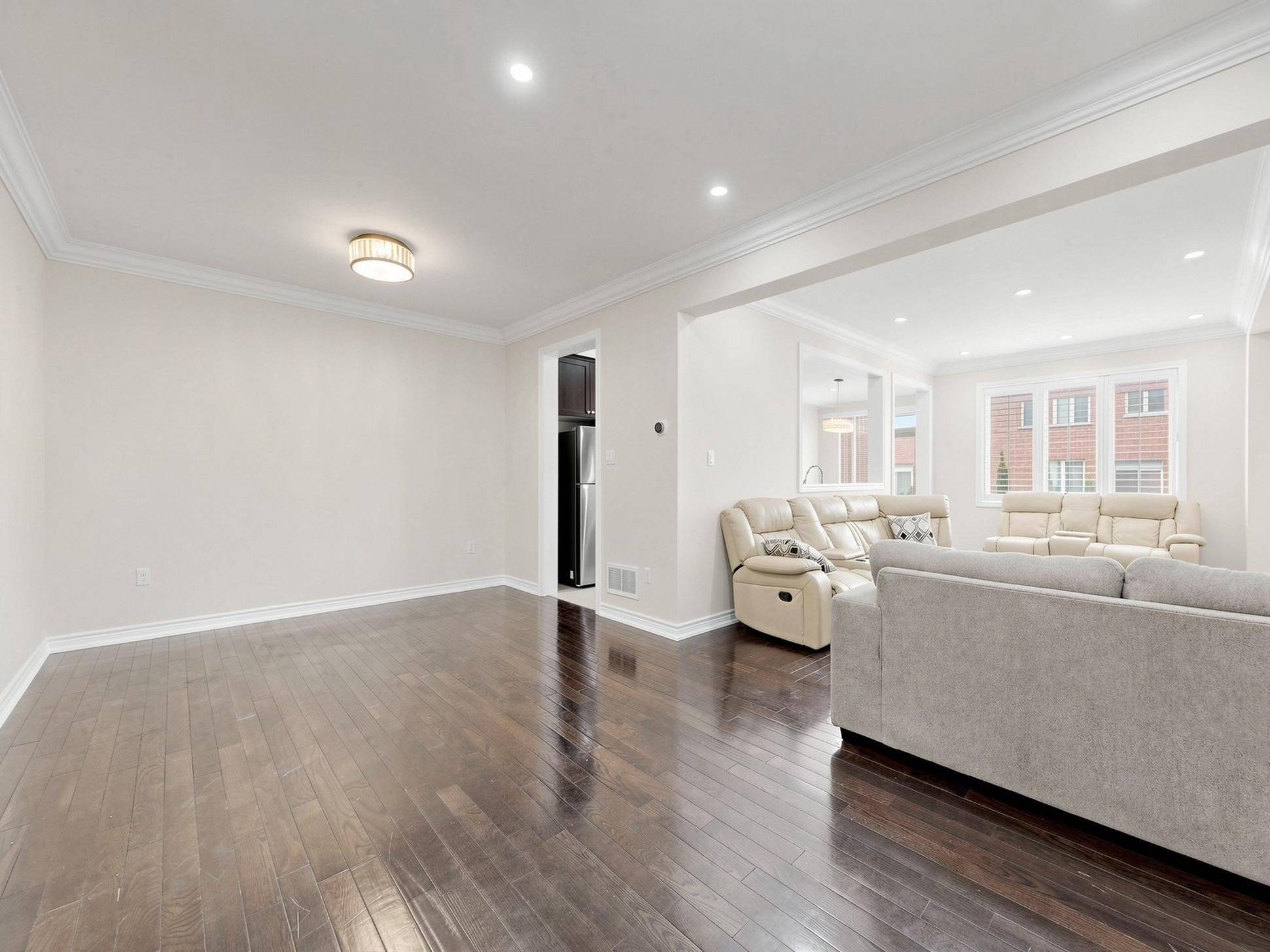 61 Campwood CRES, Brampton, ON L6P 3S8