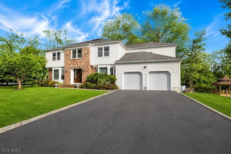 4 Timber Ct, Florham Park Boro, NJ 07932