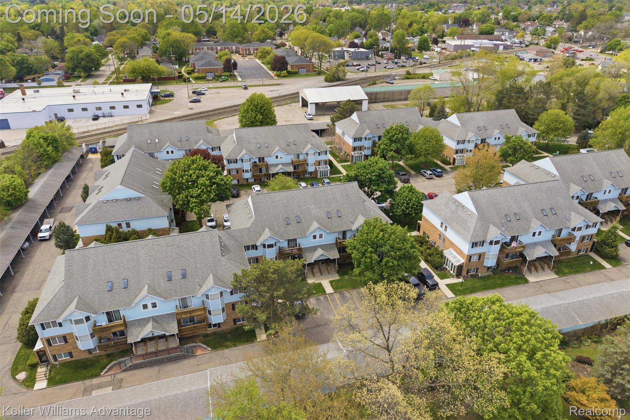174 Pinewood CIR, Plymouth, MI 48170