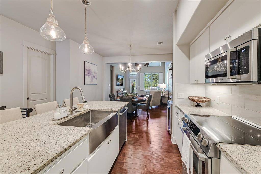 120 Tuscan Drive, Horseshoe Bay, TX 78657