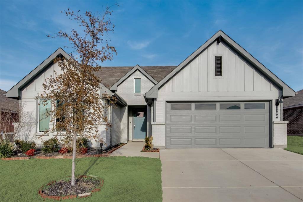 1508 Forest Park Drive, Alvarado, TX 76009