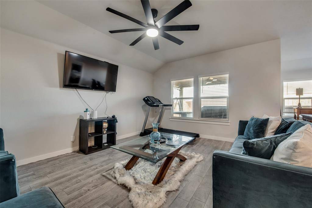 1508 Forest Park Drive, Alvarado, TX 76009