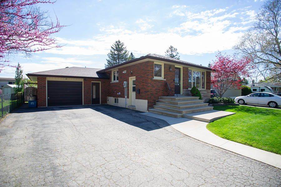 59 Wiltshire DR, Brantford, ON N3R 5B1