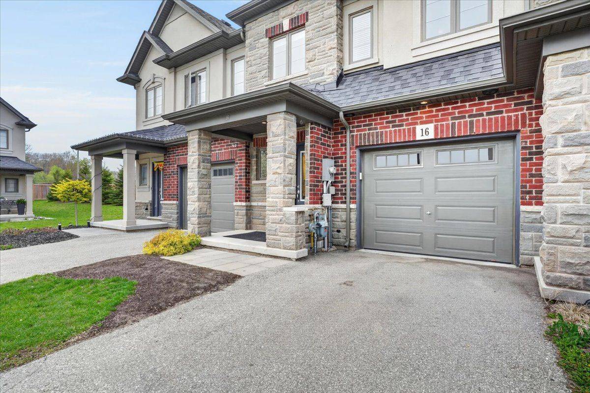 324 Equestrian WAY #16, Cambridge, ON N3E 0E2