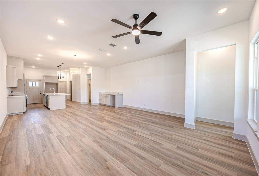 2613 Walker Street, Fort Worth, TX 76105