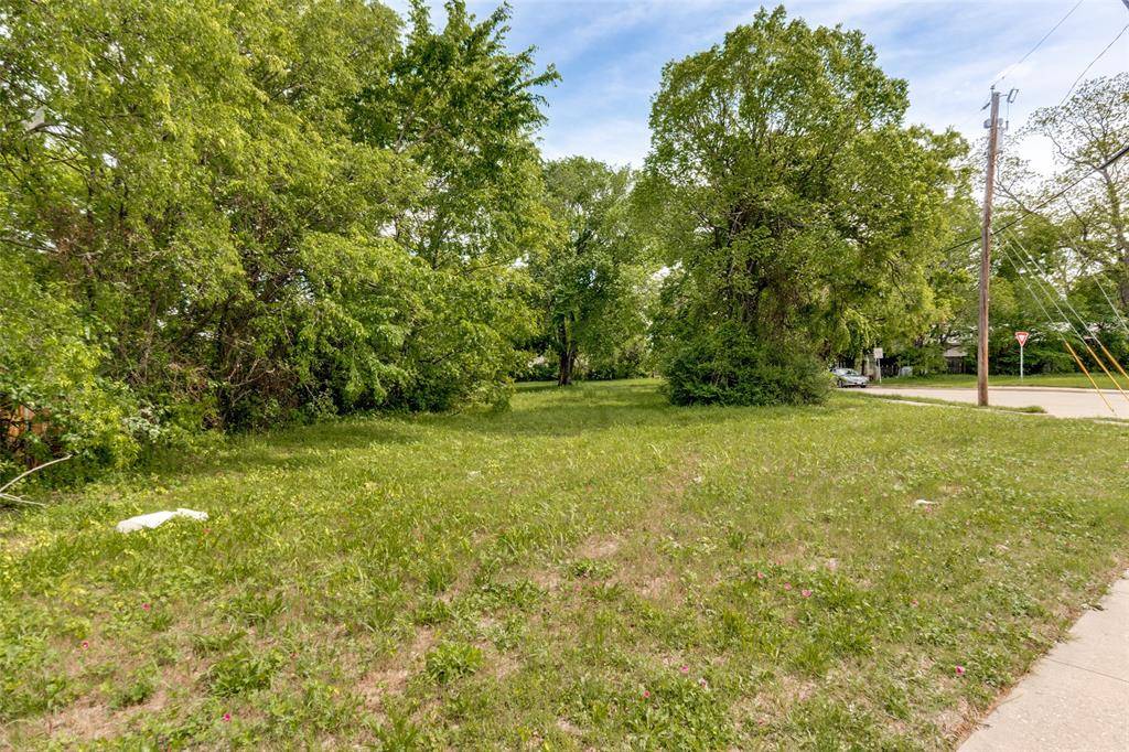 3711 Carpenter Avenue, Dallas, TX 75210