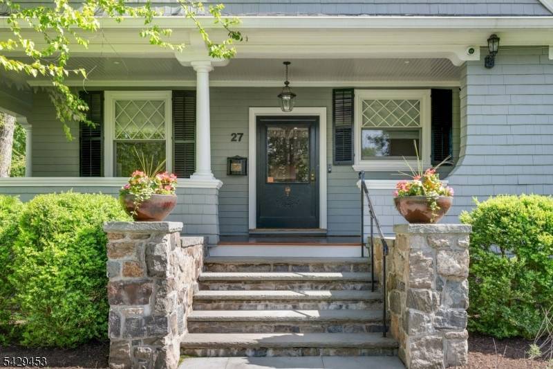 27 Bedford Rd, Summit City, NJ 07901