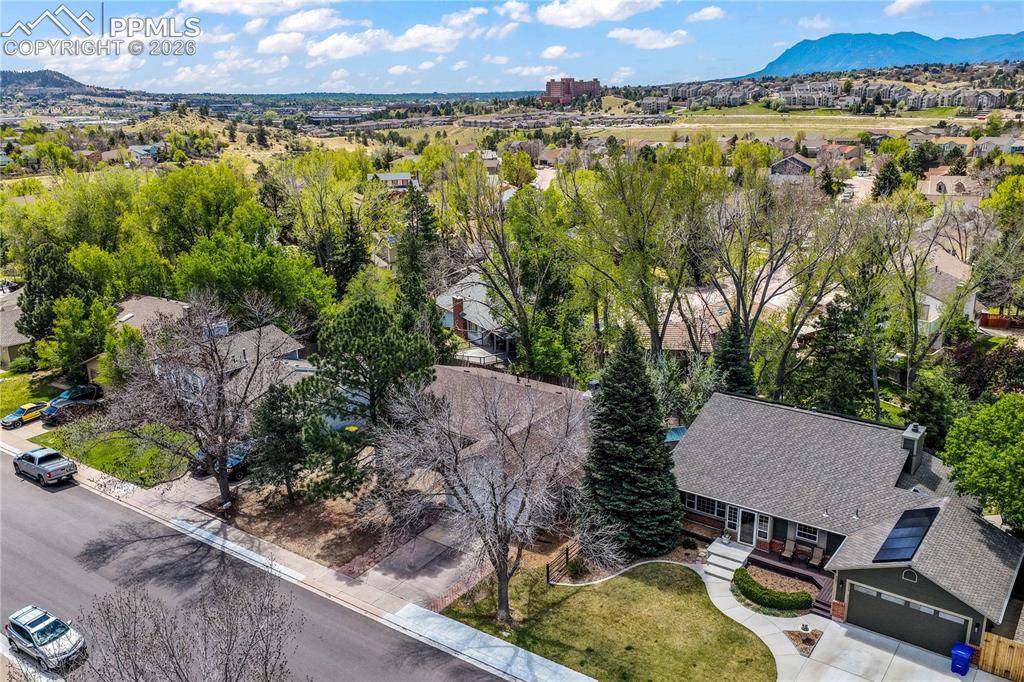 223 Saddlemountain RD, Colorado Springs, CO 80919