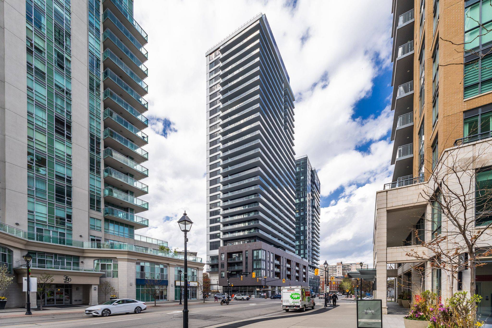 2075 Lakeshore RD #1703, Burlington, ON L7R 1E2