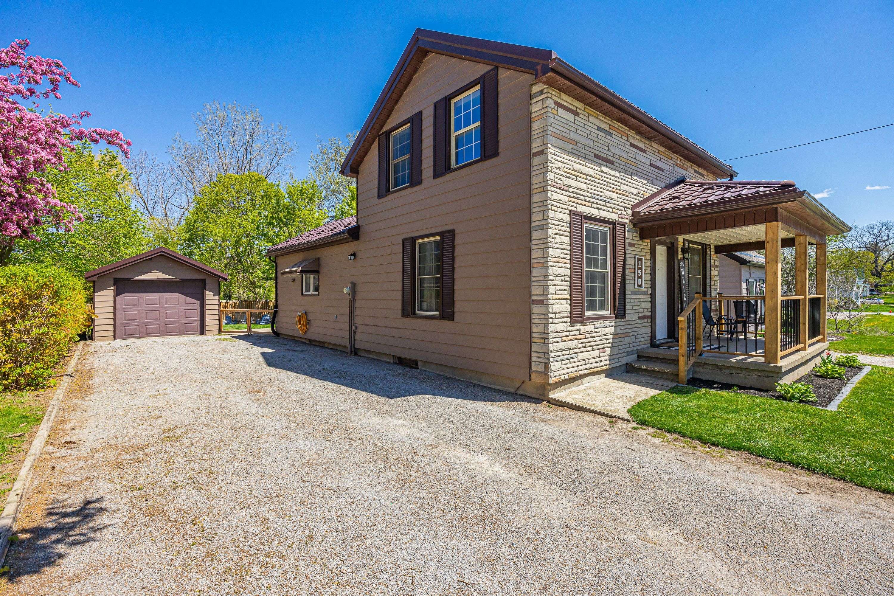 150 Mill ST, North Middlesex, ON N0M 2K0