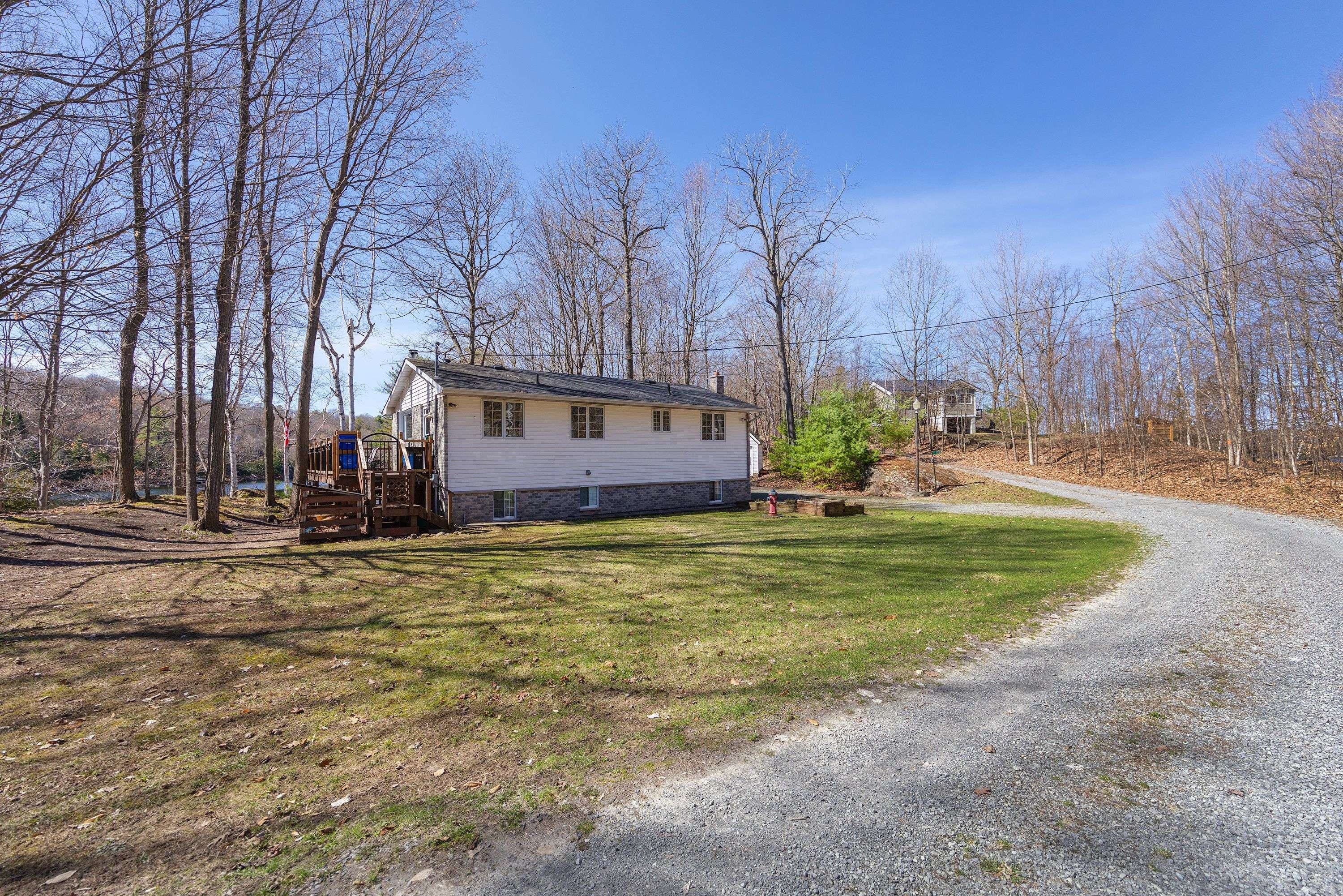 139 Sleepy Haven LN, Frontenac, ON K0G 1X0