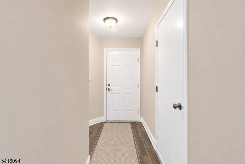 91 Delaware Ln #91, Branchburg Twp., NJ 08876