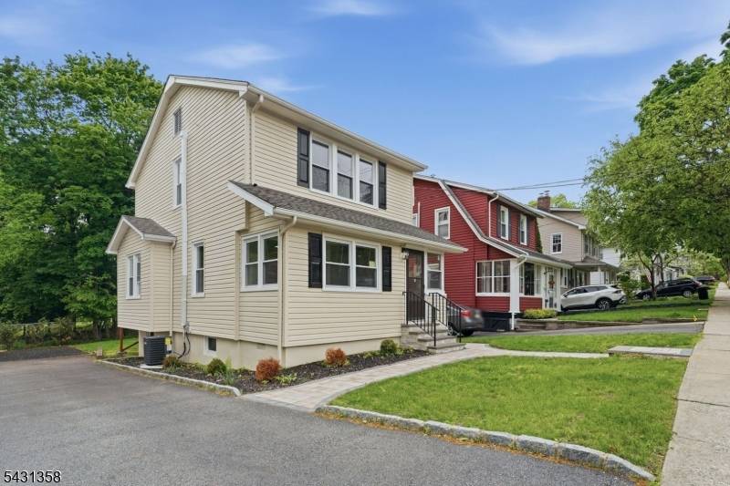 58 Yantecaw Ave, Bloomfield Twp., NJ 07003