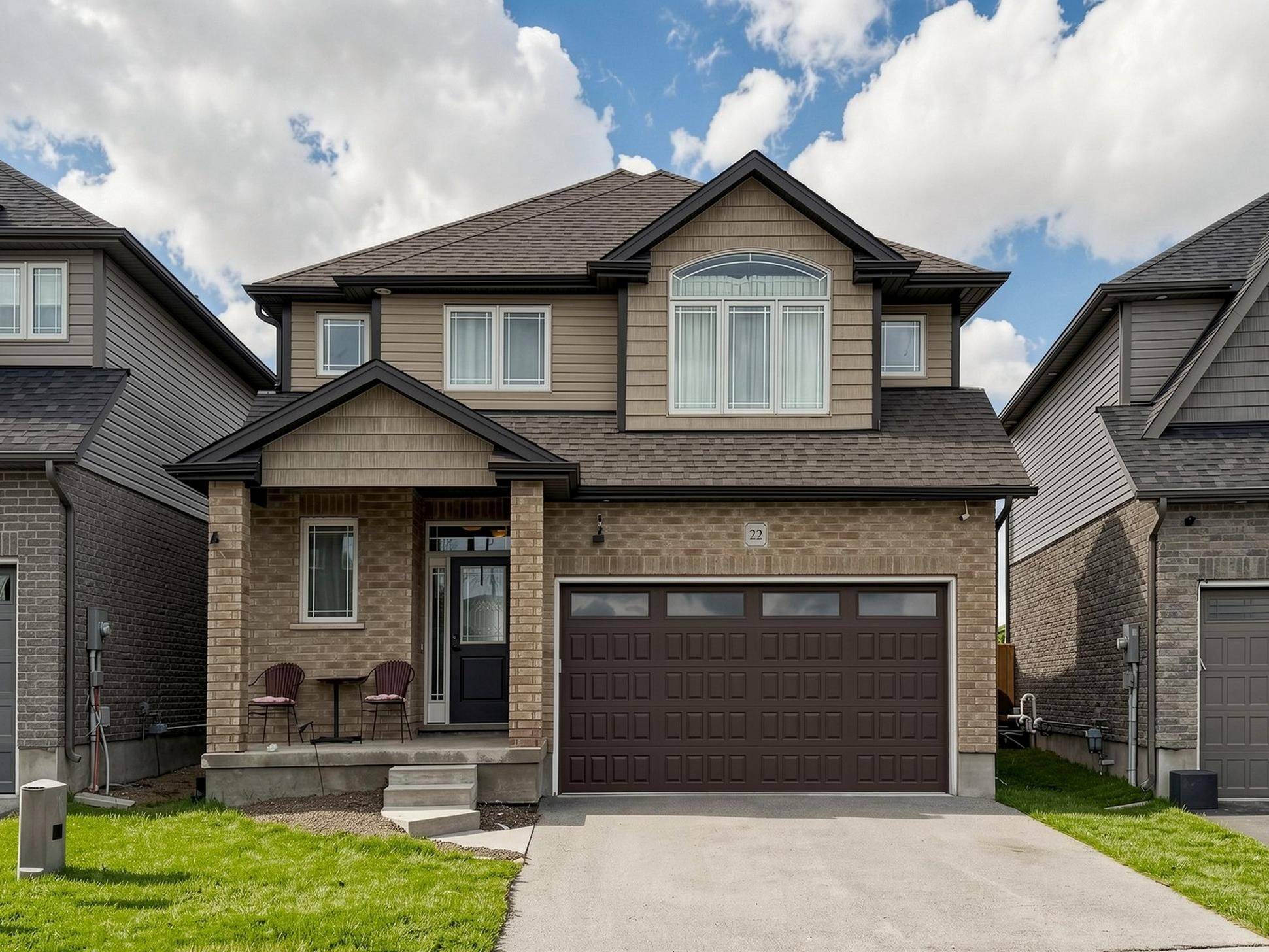 22 Sparrow CRES, East Luther Grand Valley, ON L9W 0R7