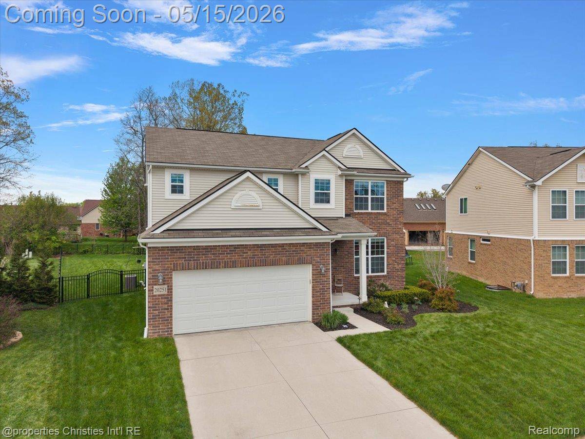 20251 Bonica DR, Clinton Charter Township, MI 48038