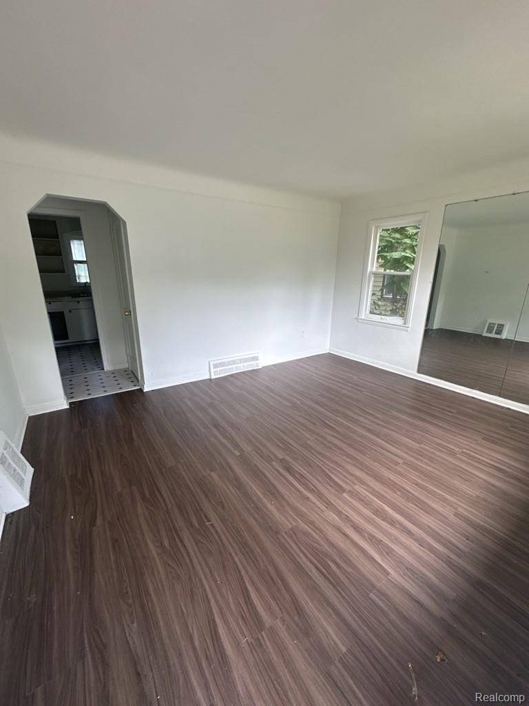19437 Ferguson ST, Detroit, MI 48235