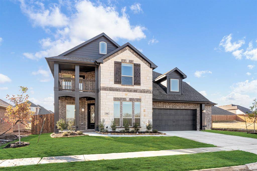 156 Rosewood Drive, Glenn Heights, TX 75154