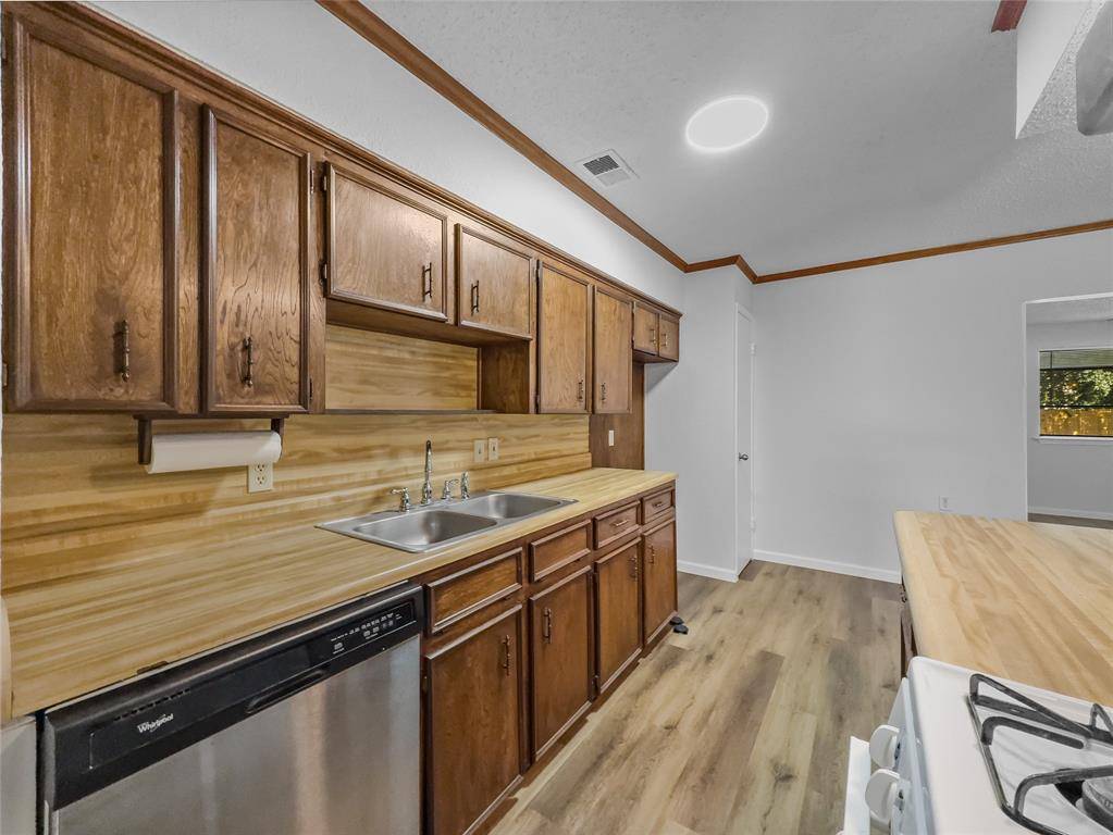 3205 Harvard Street N, Irving, TX 75062