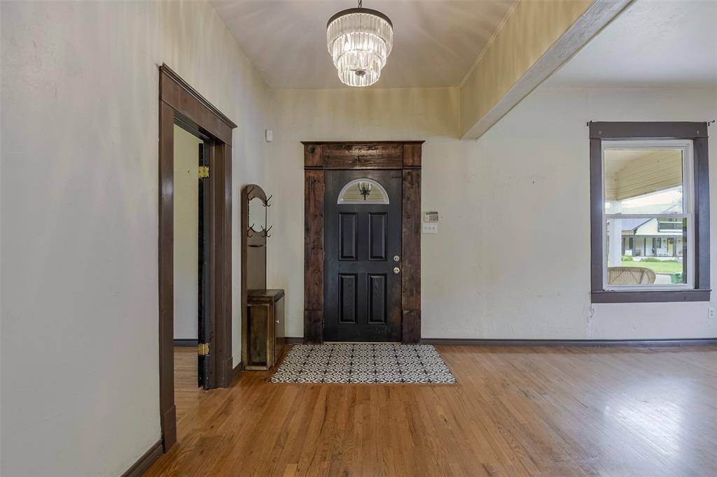 607 Williams Street, Waxahachie, TX 75165