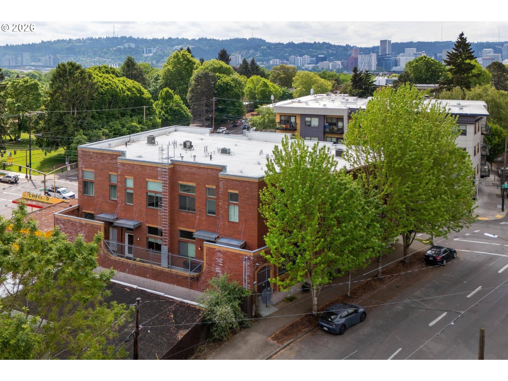 2006 SE MORRISON ST #D, Portland, OR 97214