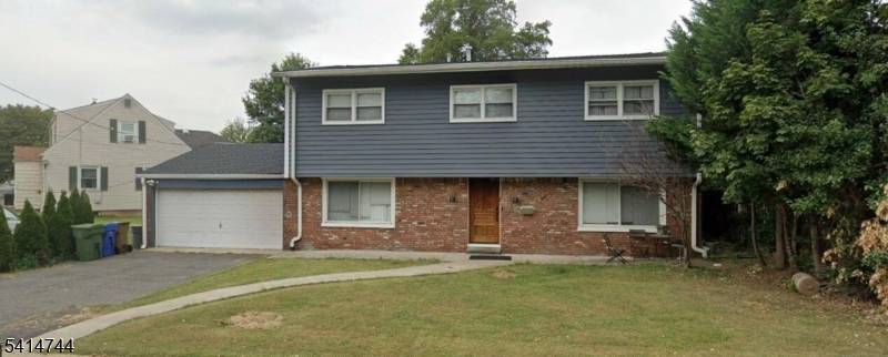 12 Drapkin Ave, Linden City, NJ 07036