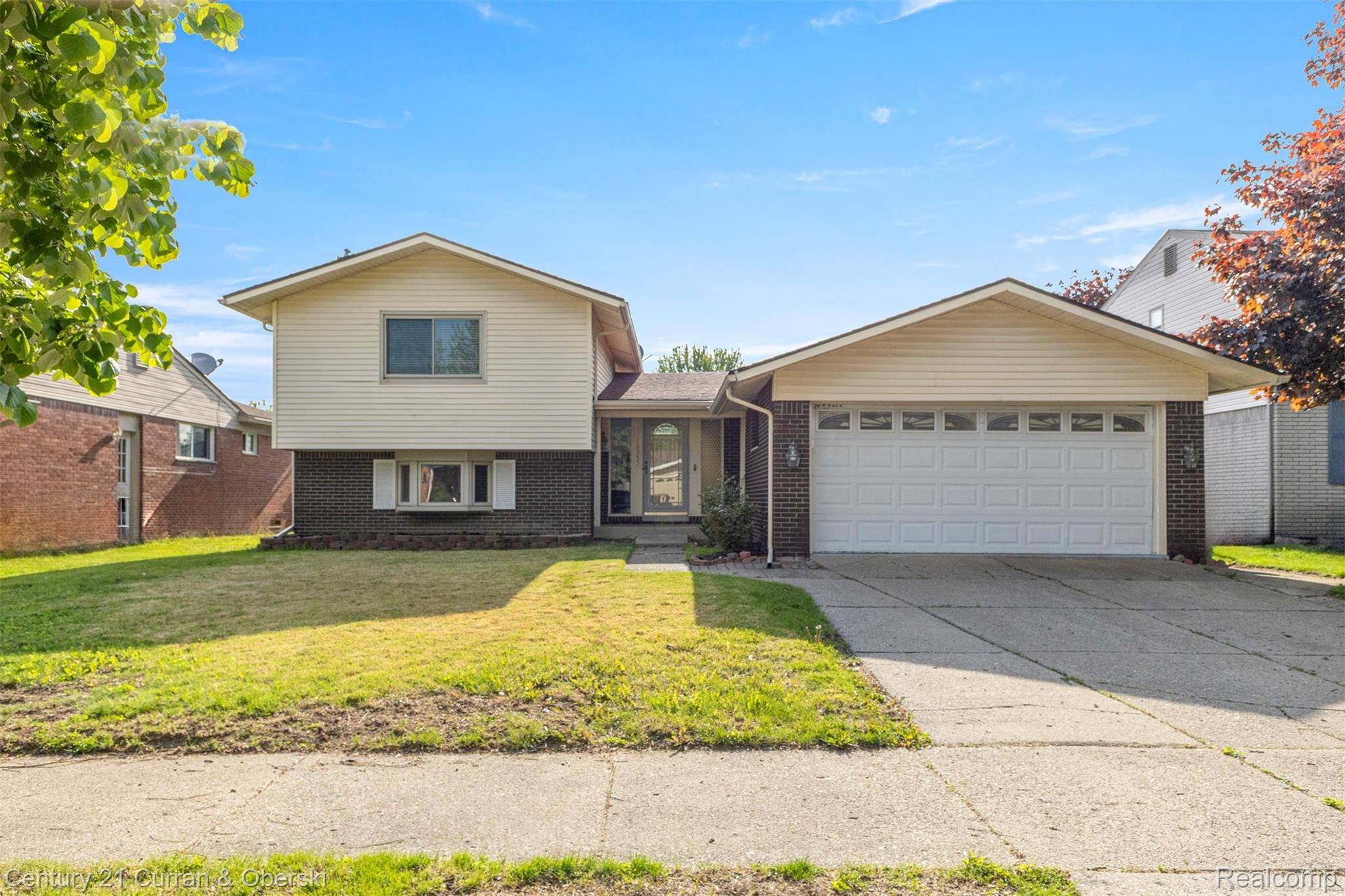 12345 Bedford DR, Southgate, MI 48195