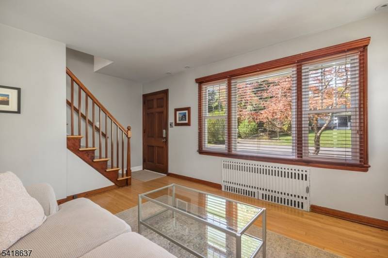 75 Hillside Ave, Berkeley Heights Twp., NJ 07922