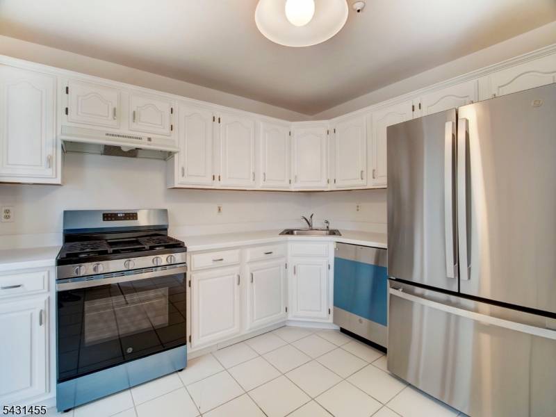 114 Potomac Dr #114, Bernards Twp., NJ 07920