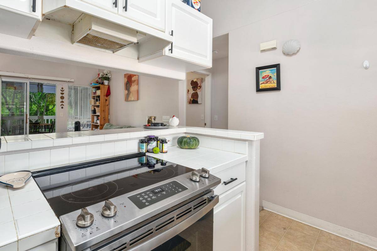 75-6081 ALII DR #T204, Kailua Kona, HI 96740