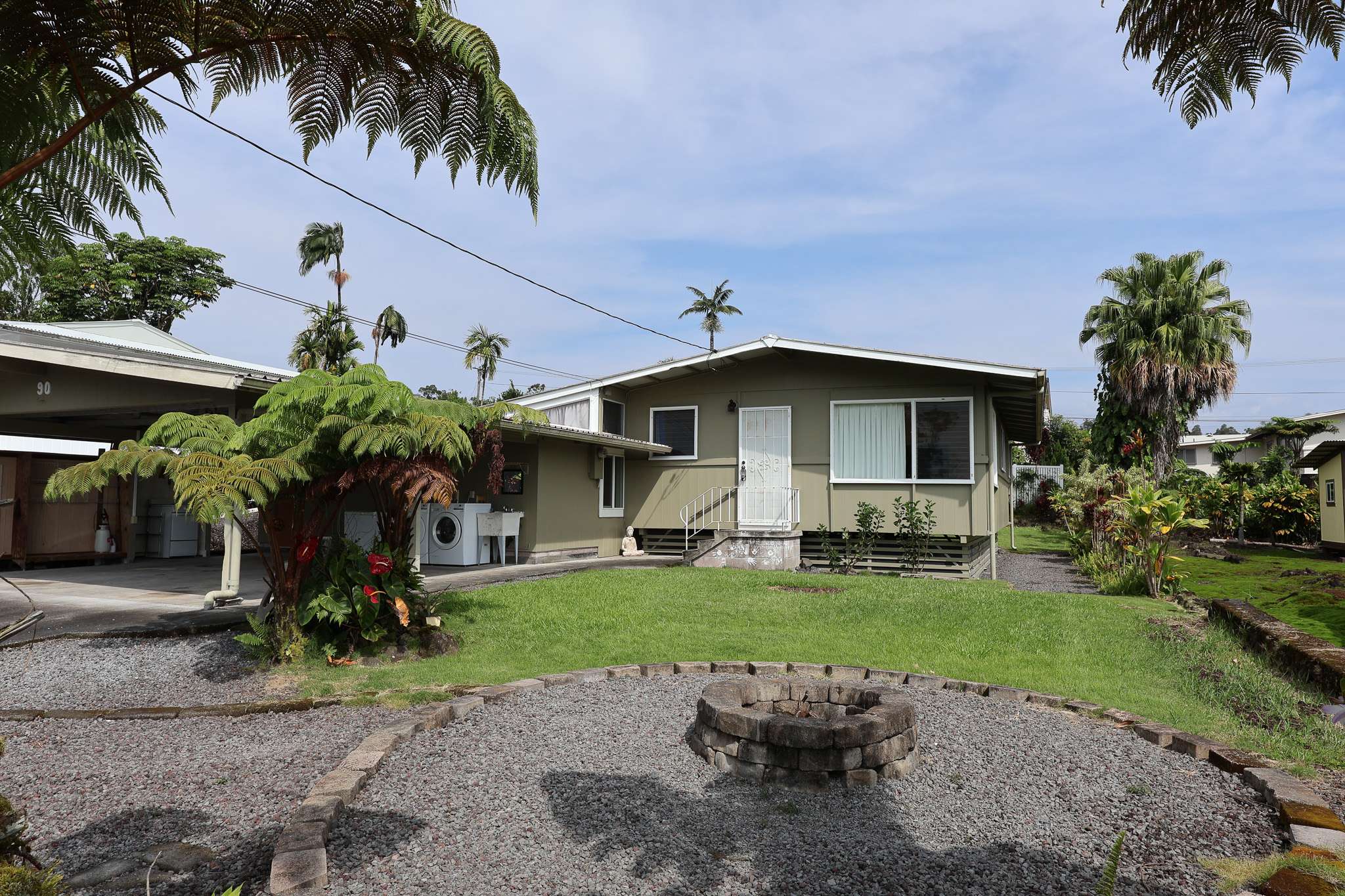 90 KAIKUONO ST, Hilo, HI 96720