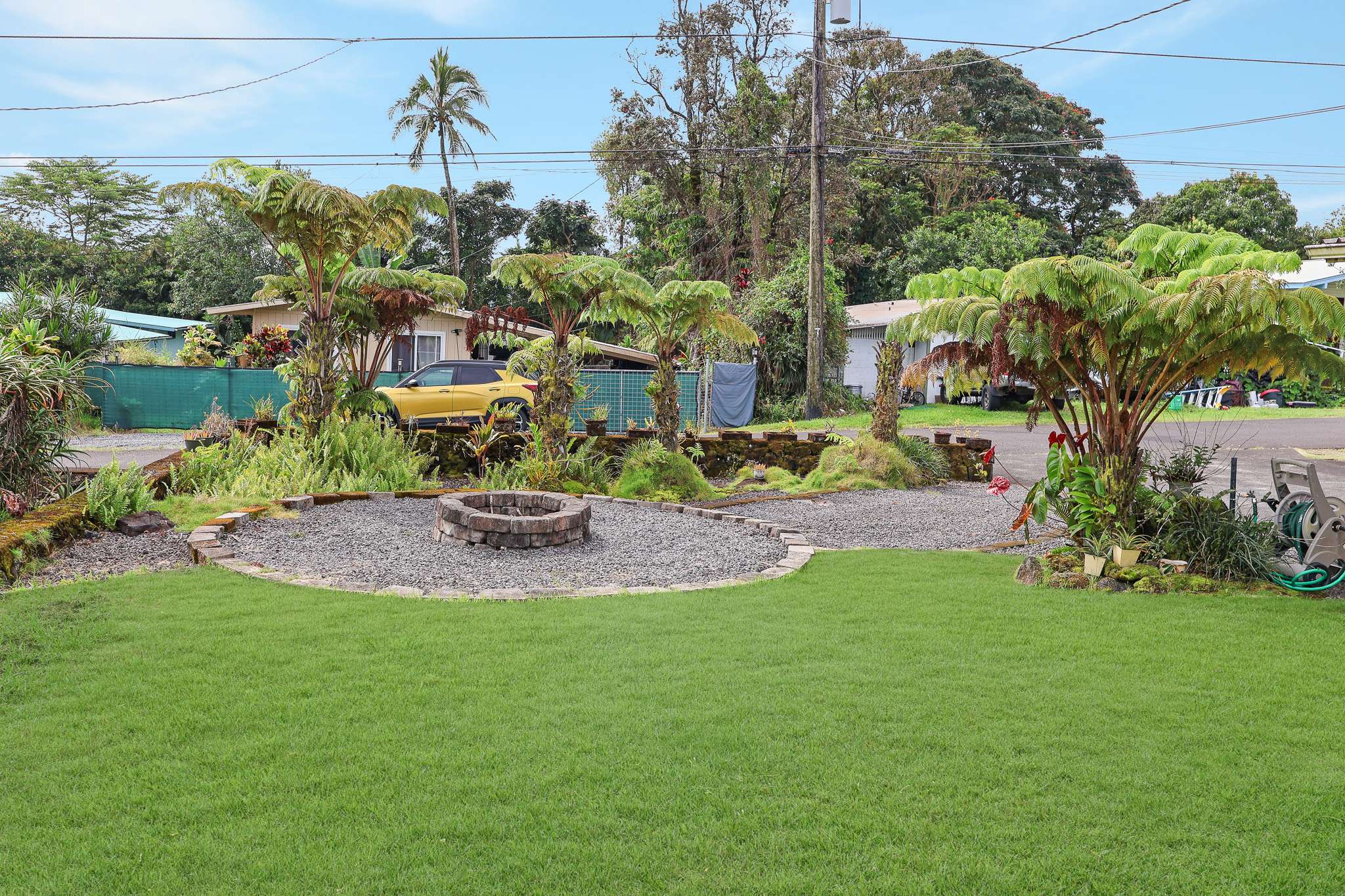 90 KAIKUONO ST, Hilo, HI 96720