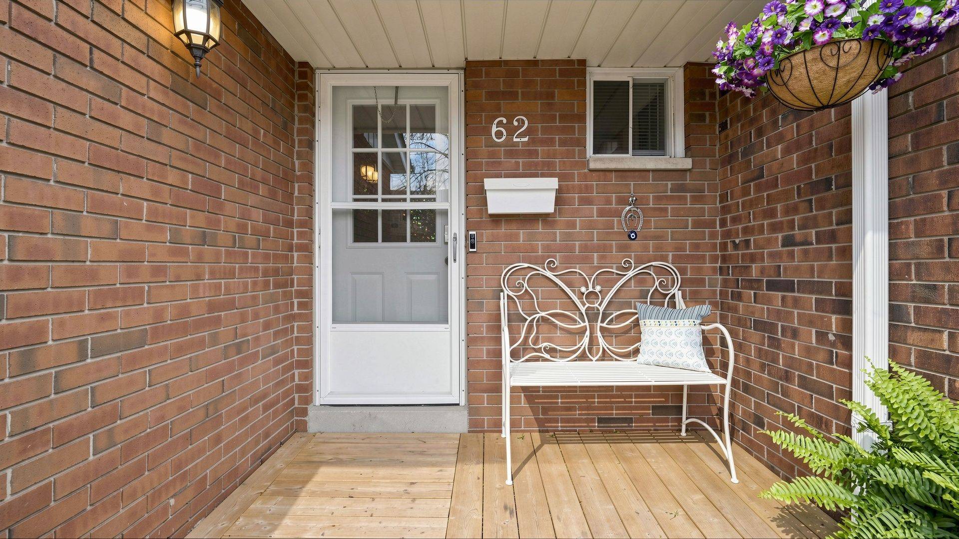 5029 Pinedale AVE #62, Burlington, ON L7L 5J6
