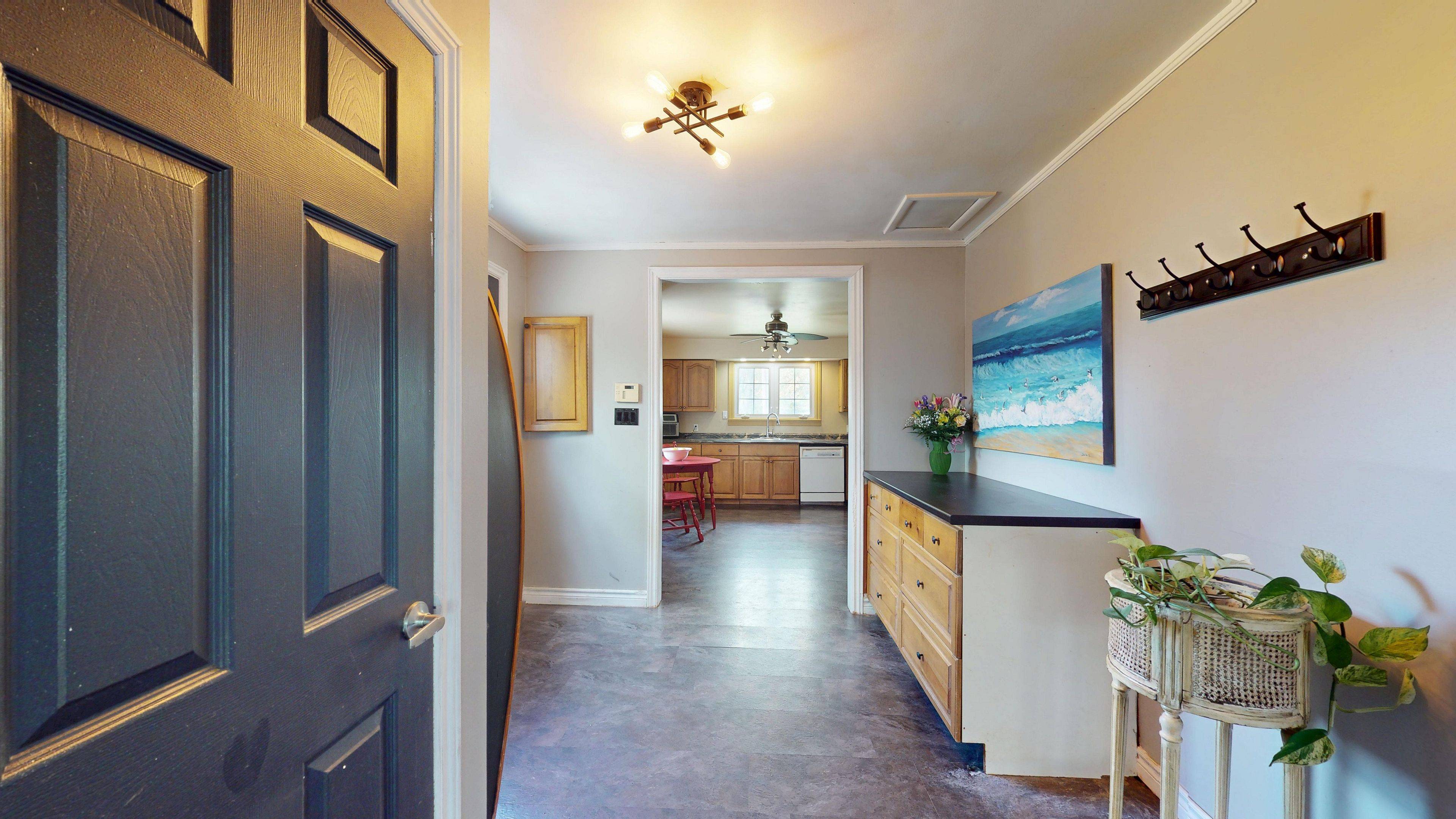 1061 Centennial RD, Brockville, ON K6V 5T4
