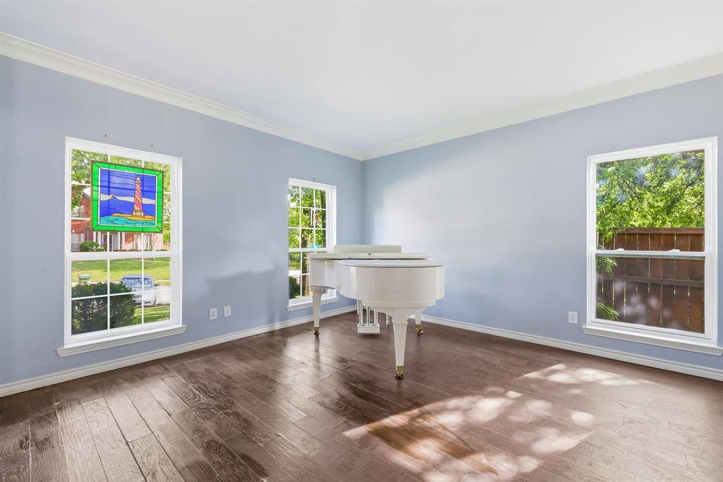 1801 Rolling Ridge Drive, Grapevine, TX 76051