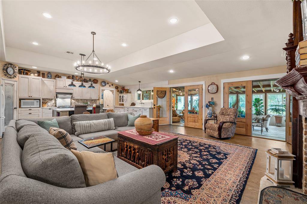 262 Brazos Point Drive, Waco, TX 76705