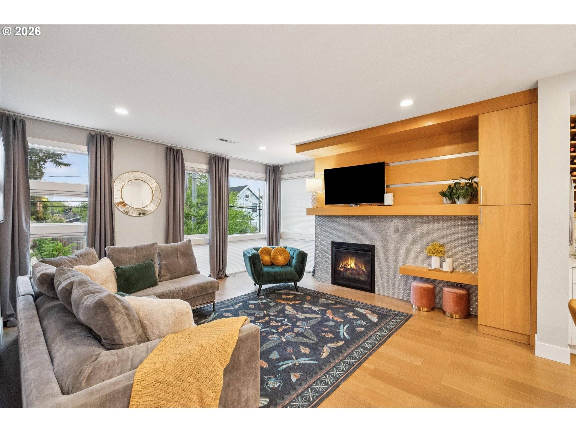16 NE 55TH AVE, Portland, OR 97213