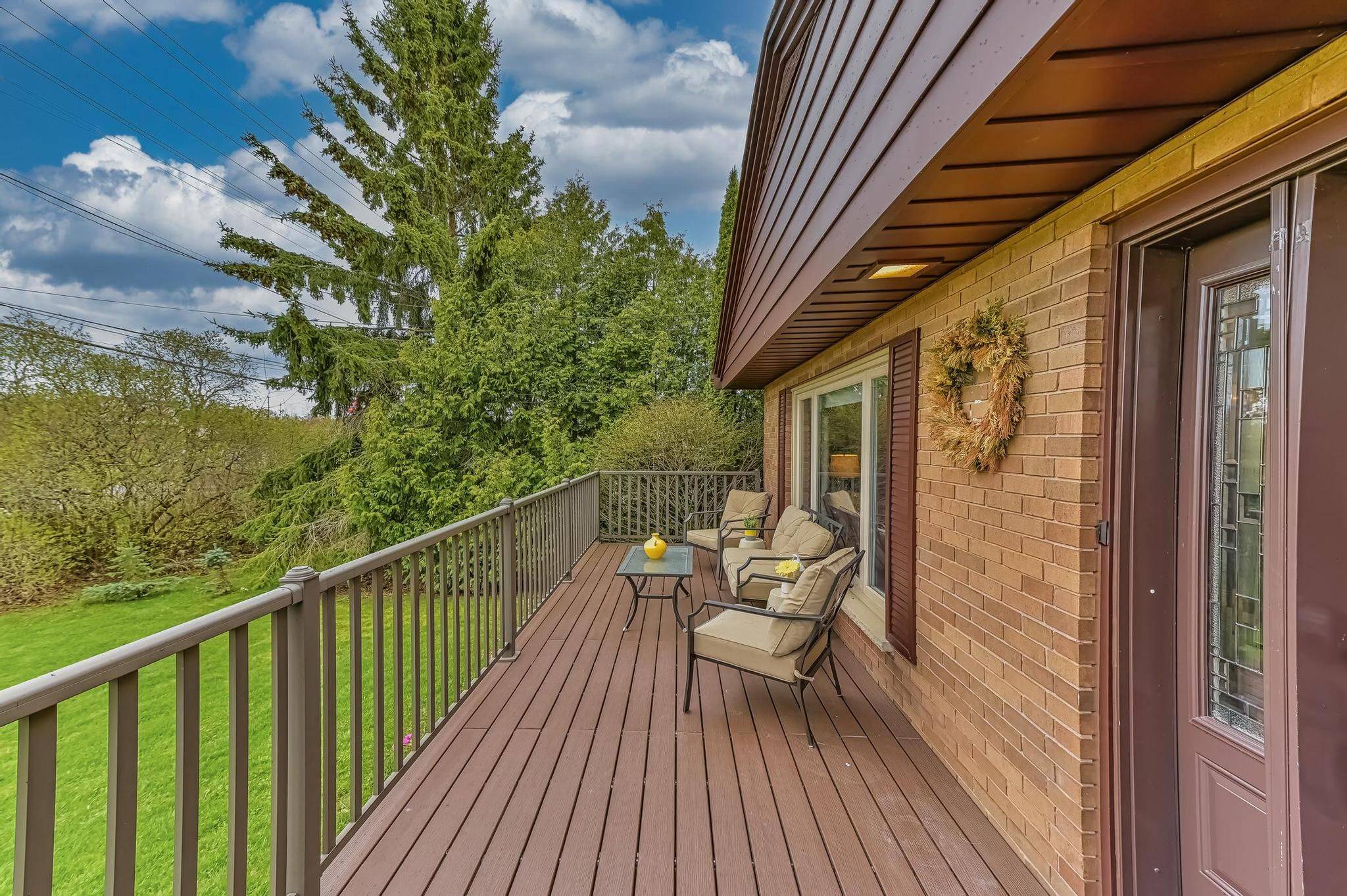1 Brook RD N, Cobourg, ON K9A 4G4