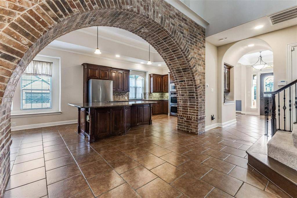11327 Mounts Run Drive, Dallas, TX 75218